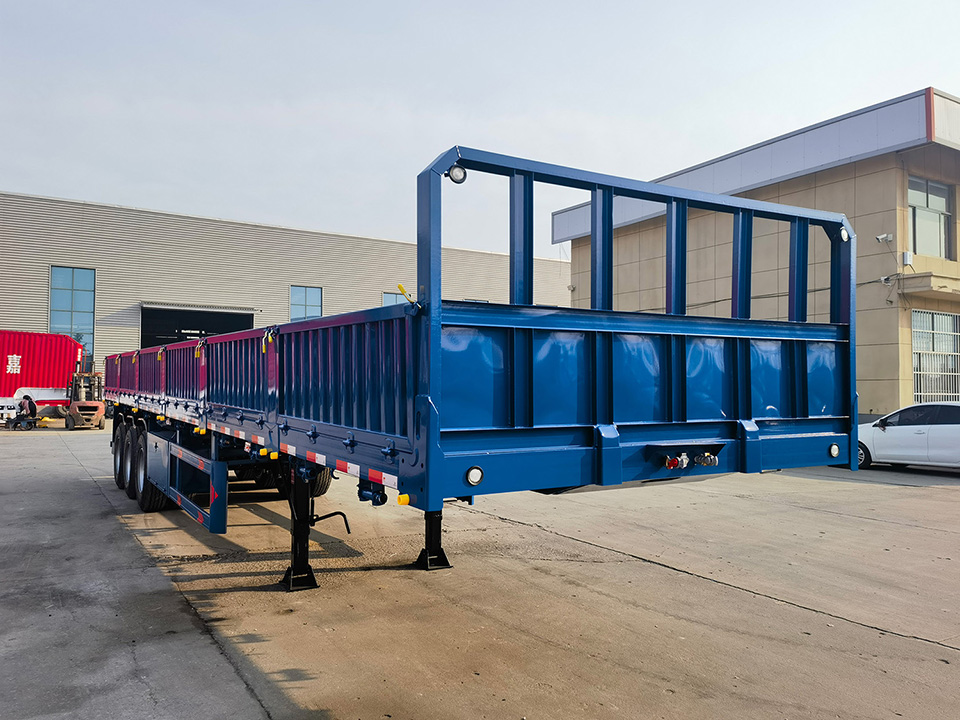 DERUN VEHICLE Company's Three Side Wall Semi Trailer Shipped to Algeria