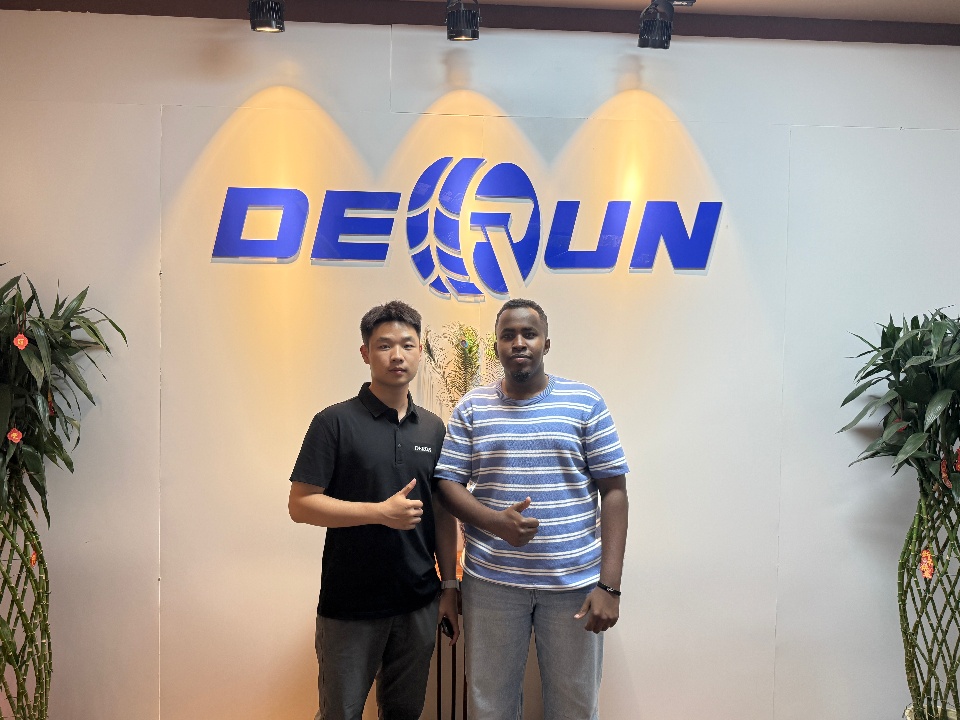 A Somalie Customer came to visit our company