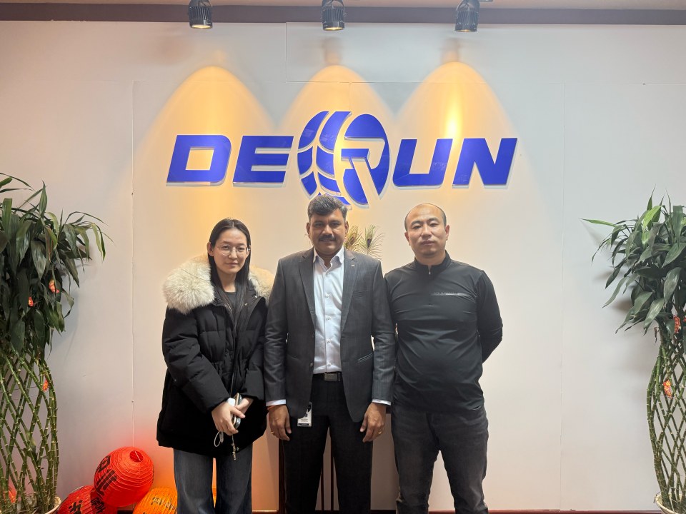 India customer visited us to discuss the CKD cooperation